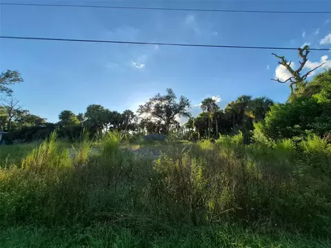 La Suiza St, North Port, FL 34288