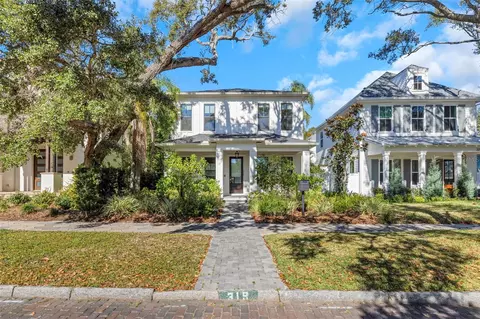 319 12th Ave NE, Saint Petersburg, FL 33701