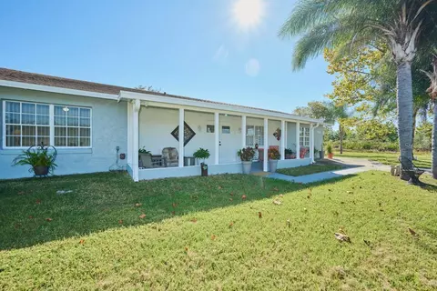 2471 Park Ave, Indian Lake Estates, FL 33855