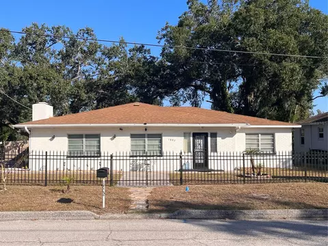 1802 E Knollwood St, Tampa, FL 33610