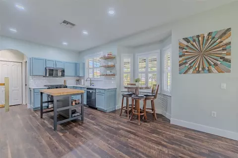 Kitchen - 11470 Weston Course Loop, Riverview, FL 33579 photo 4 of 4