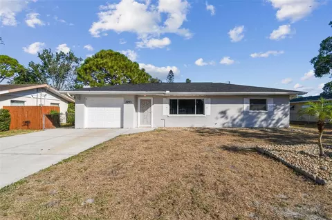 2203 48th Ave W, Bradenton, FL 34207