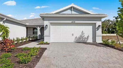 6828 Navelina Ln, Nokomis, FL 34275