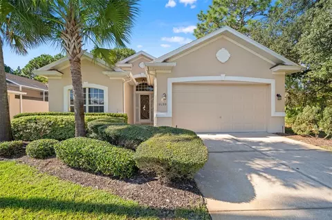 10199 Holly Berry Dr, Weeki Wachee, FL 34613