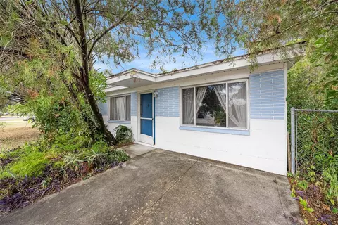 8481 93rd Ave, Seminole, FL 33777