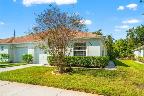 5727 Autumn Shire Dr, Zephyrhills, FL 33541