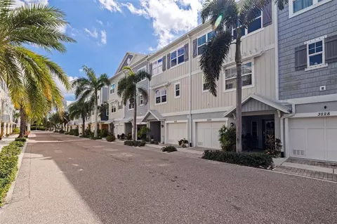3222 Moorings Dr S, Saint Petersburg, FL 33712