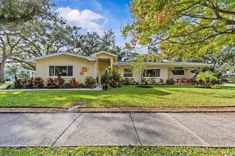 606 New York Ave, Dunedin, FL 34698