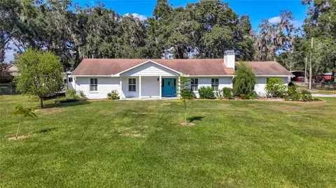 3311 Falling Oaks Dr, Valrico, FL 33596