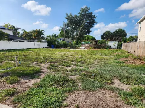1748 31st Ave N, Saint Petersburg, FL 33713