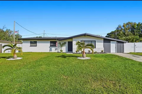 3297 Hillsdale Ave, Largo, FL 33774