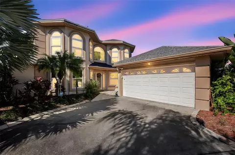 724 Crestridge Dr, Tarpon Springs, FL 34688