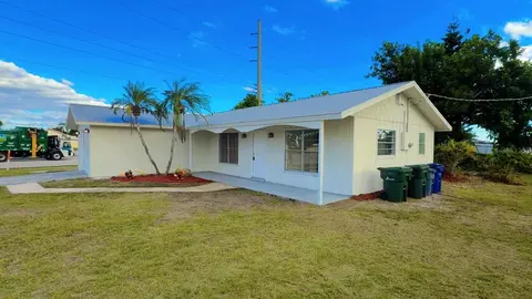 5 Cypress Rd, Venice, FL 34293