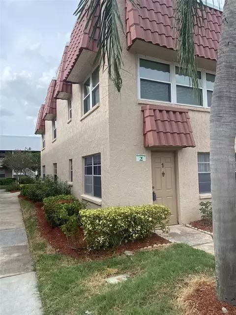 10033 64th Ave N #1, Saint Petersburg, FL 33708