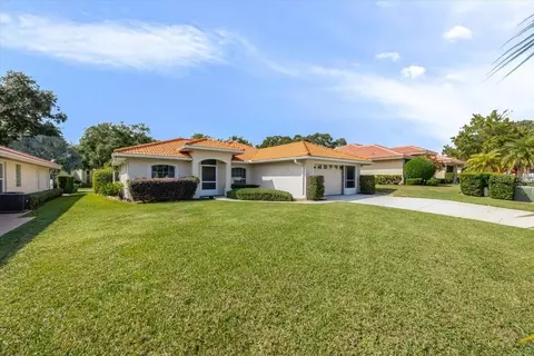 106 Morning Glory Cir, Winter Haven, FL 33884