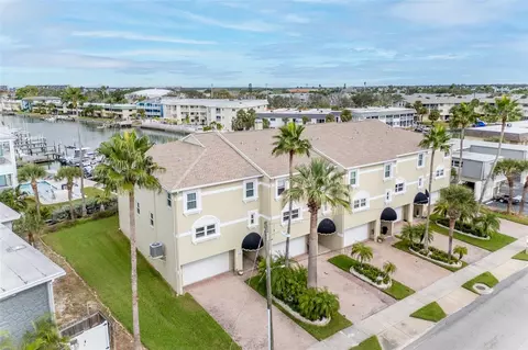 150 117th Ave, Treasure Island, FL 33706