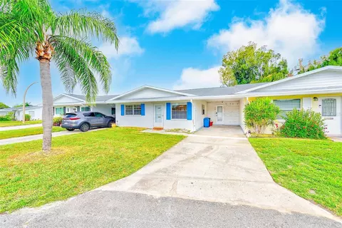4995 Trillium Ct N, Pinellas Park, FL 33782