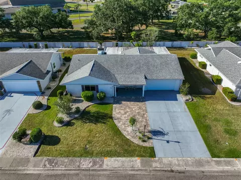 1818 Danbury Dr, Sun City Center, FL 33573