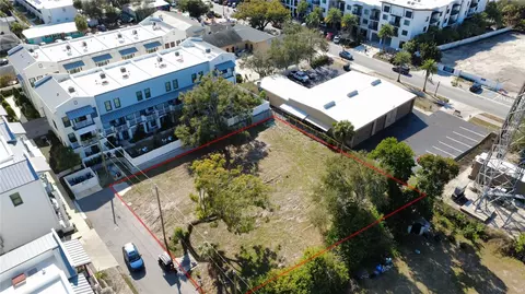 952958 Howard Ave, Dunedin, FL 34698