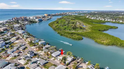566 182nd Ave E, Redington Shores, FL 33708