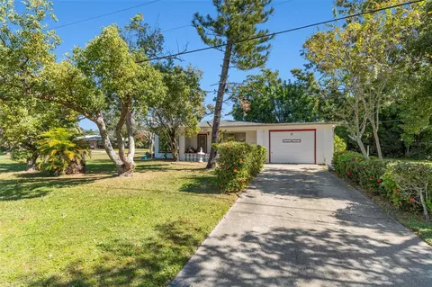4755 Osage Rd N, Saint Petersburg, FL 33708