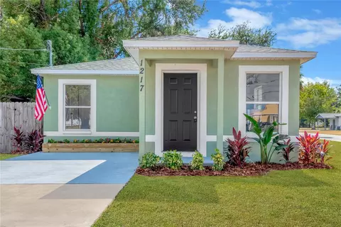 1217 W Ball St, Plant City, FL 33563