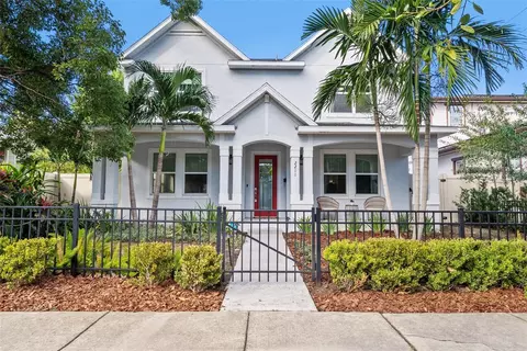 2211 Burlington Ave N, Saint Petersburg, FL 33713