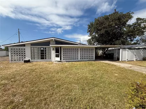 4516 57th St W, Bradenton, FL 34210