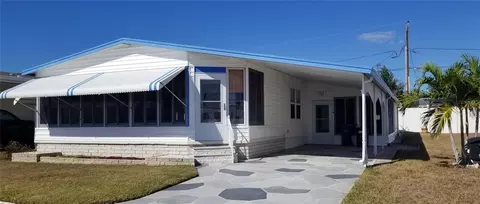 3835 Lomi Lomi Dr, Holiday, FL 34691