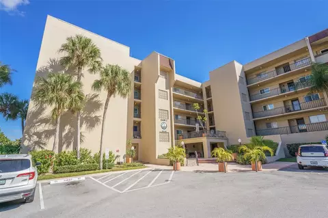 90 S Highland Ave #1201, Tarpon Springs, FL 34689