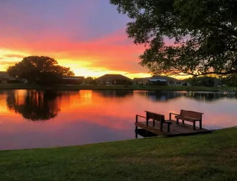 1928 E View Dr, Sun City Center, FL 33573