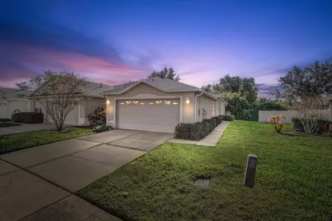 31034 Whitlock Dr, Wesley Chapel, FL 33543