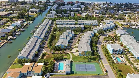 524 Garland Cir, Indian Rocks Beach, FL 33785