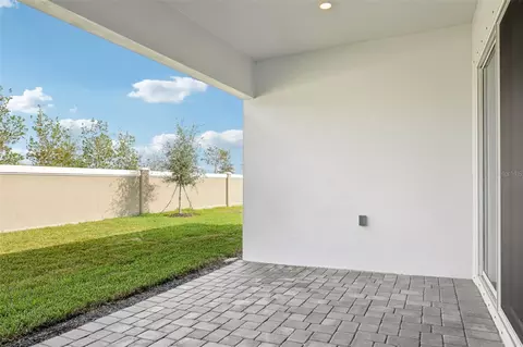 Exterior - 8218 Golden Beach Ct, Parrish, FL 34219 photo 2 of 4