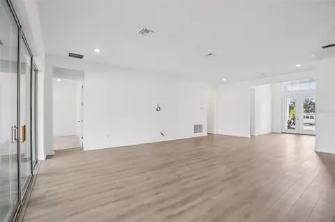 Living - 8218 Golden Beach Ct, Parrish, FL 34219 photo 1 of 6
