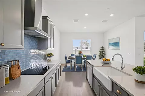 Kitchen - 8218 Golden Beach Ct, Parrish, FL 34219 photo 3 of 6