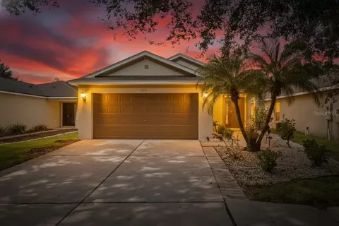 11550 Crestlake Village Dr, Riverview, FL 33569
