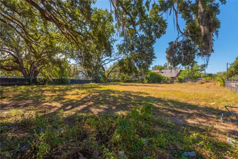 Deleuil Ave, Tampa, FL 33610