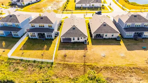 View/Area - 923 Signet Dr, Apollo Beach, FL 33572 photo 3 of 19