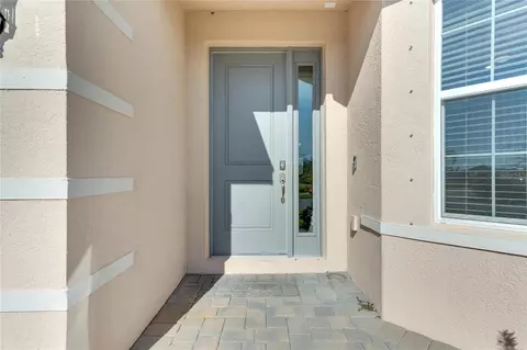 Entry Way - 923 Signet Dr, Apollo Beach, FL 33572 photo 1 of 5