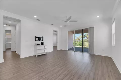 Living - 923 Signet Dr, Apollo Beach, FL 33572 photo 9 of 11