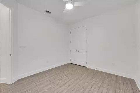 Bedroom - 923 Signet Dr, Apollo Beach, FL 33572 photo 7 of 10