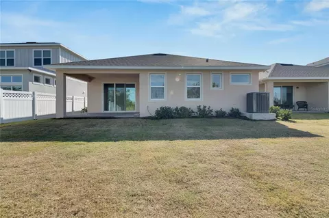 Exterior - 923 Signet Dr, Apollo Beach, FL 33572 photo 7 of 9