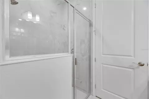 Bath - 923 Signet Dr, Apollo Beach, FL 33572 photo 10 of 10