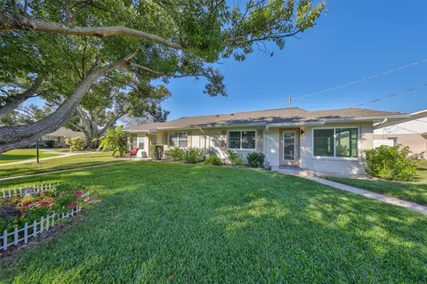 1902 Dandridge St #20, Sun City Center, FL 33573