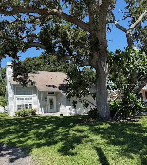 14843 Sunset Dr, Largo, FL 33774