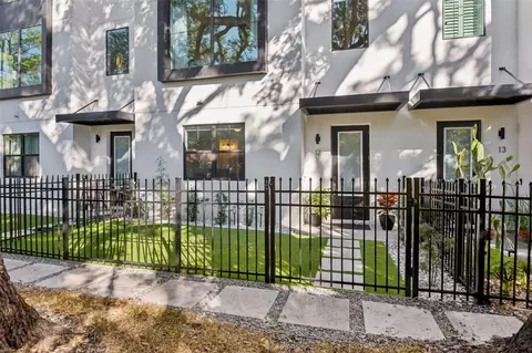 2851 W Gandy Blvd #12, Tampa, FL 33611