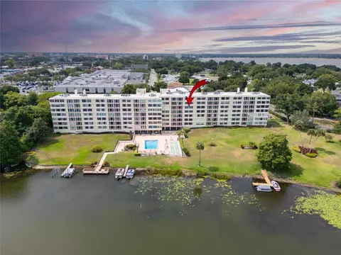 700 Mirror Ter NW #505, Winter Haven, FL 33881
