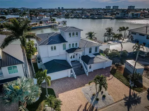 7942 3rd Ave S, Saint Petersburg, FL 33707