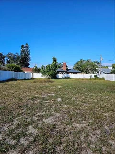 Golden Gateway Homes Kenneth Way N, Tarpon Springs, FL 34689